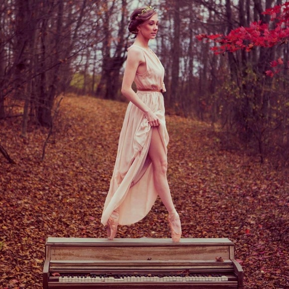 Meet your Posher, Miki - Picture 2 of 13